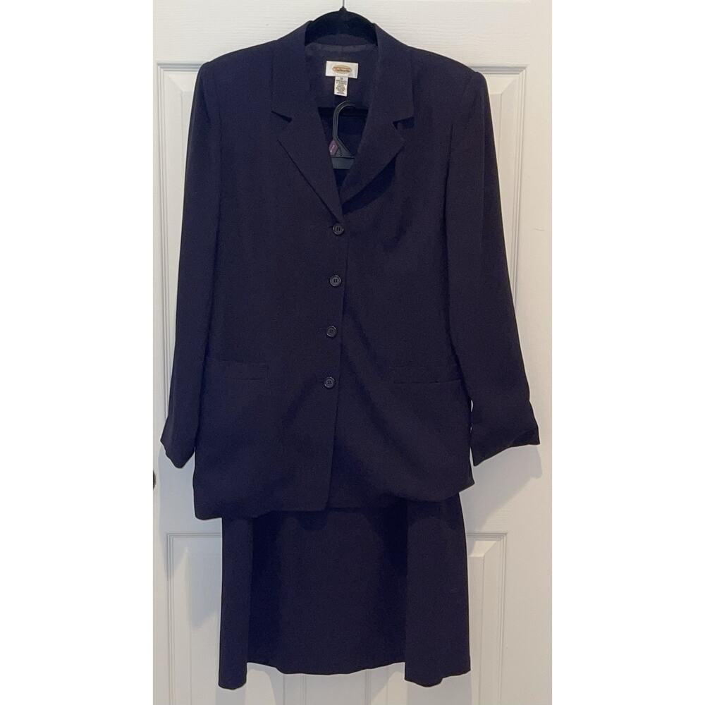Talbots 2-piece Suit Set Size 10 Skirt Blazer Jacket Navy Professional 4-Button